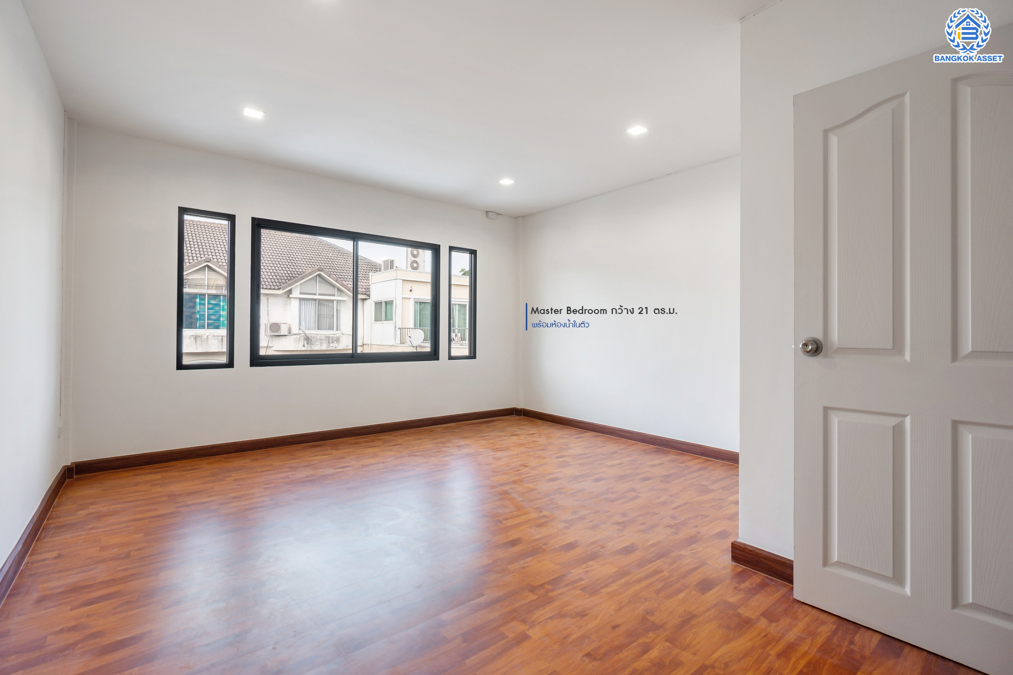 บ้านมือสองตกแต่งใหม่ ม.ศุภาลัยวิลล์ รัตนาธิเบศร์18 ทาวน์เฮ้าส์ 3 ชั้น ทำเลโซนเมือง! เนื้อที่ 18.3 ตร.ว. ฟังก์ชันจัดเต็ม 4 ห้องนอน 3 ห้องน้ำ จอดรถได้ 1 คัน บนสุดยอดทำเล! เชื่อมต่อได้ทั้ง ถ.รัตนาธิเบศร์ ถ.ติวานนท์ และสนามบินน้ำ ใกล้เซ็นทรัลรัตนาธิเบศร์ ทางด่วน "งามวงศ์วาน" และรถไฟฟ้าสายสีม่วง "สถานีศูนย์ราชการนนทบุรี"